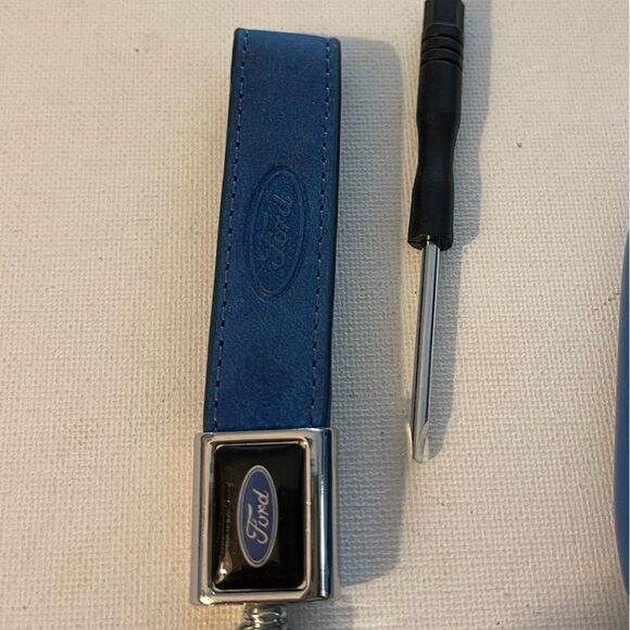 Ford Key Fob Keychain in Blue Leather and Fob Case Cover in Blue NWT - Picture 3 of 7